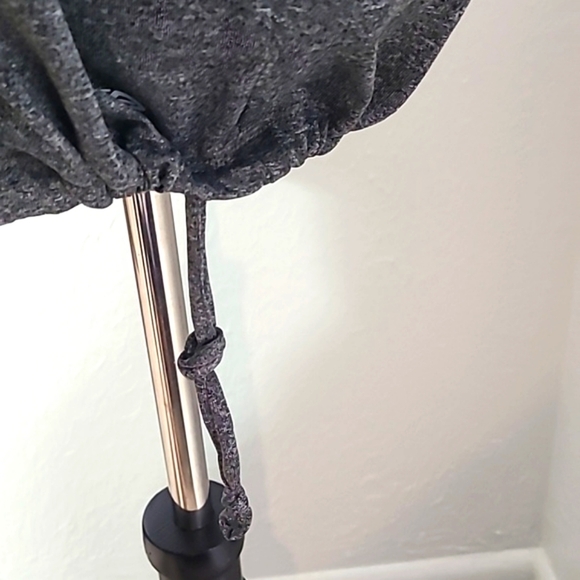 Champion Loose/Ample Black & Gray Top w/Drawstring Criss-Cross Straps, Size XL - Picture 5 of 9